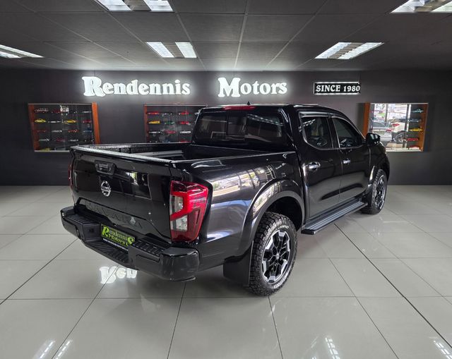 2022 Nissan Navara 2.5 DDTi LE Plus Auto Double-Cab, photo 3
