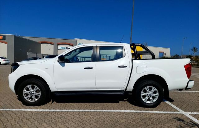 2023 Nissan Navara 2.5 DDTi SE Auto Double-Cab, photo 4