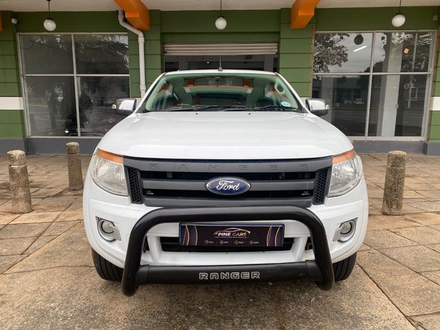 2015 Ford Ranger 3.2 TDCi XLT Auto Double-Cab, photo 2