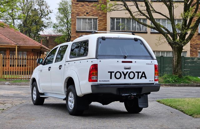 2007 Toyota Hilux 3.0 D-4D Raider 4x4 Double-Cab, photo 2
