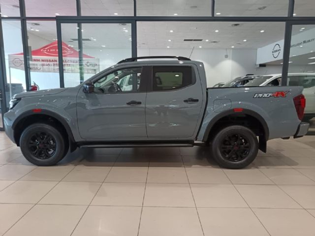 2026 Nissan Navara 2.5 DDTi PRO-4X 4X4 Auto Double-Cab, photo 2