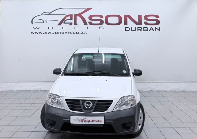 2024 Nissan NP200 1.6 A/C Safety Pack