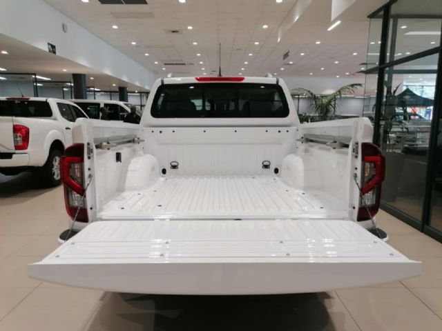 2026 Nissan Navara 2.5D LE 4X2 Double Cab Auto, photo 5