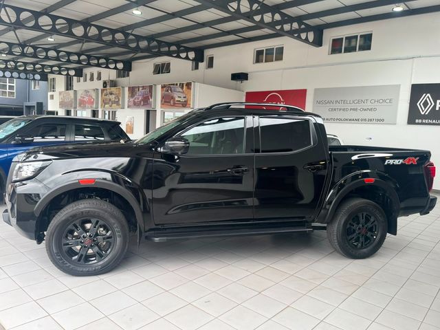 2025 Nissan Navara 2.5 DDTi PRO-4X 4X4 Auto Double-Cab, photo 4