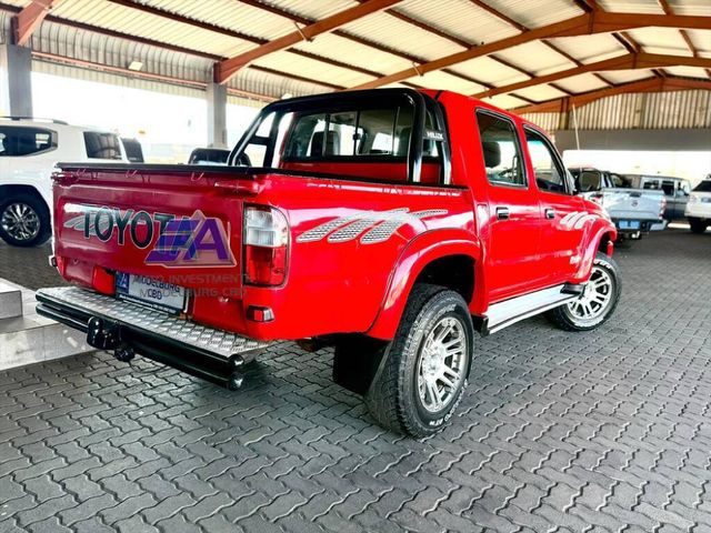 2000 Toyota Hilux 2700i Raider Raised Body Double-Cab, photo 2