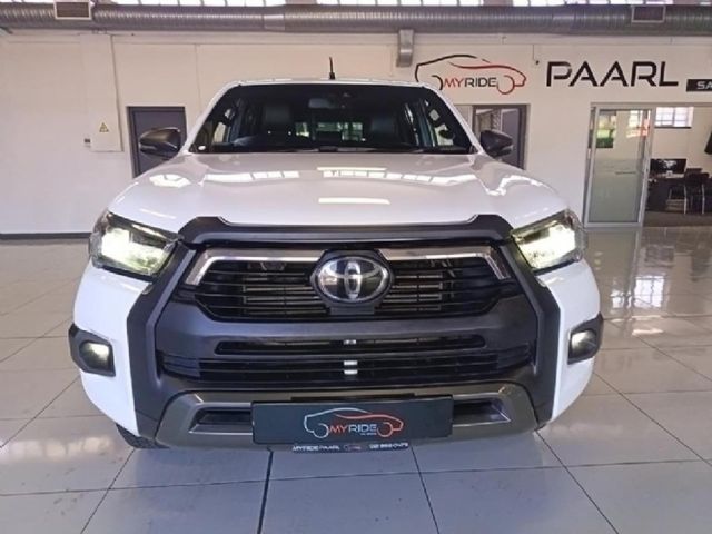 2022 Toyota Hilux 2.8 GD-6 Raised Body Legend 4x4 Auto Double-Cab, photo 2