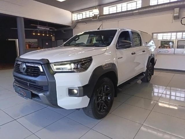 2022 Toyota Hilux 2.8 GD-6 Raised Body Legend 4x4 Auto Double-Cab, photo 4