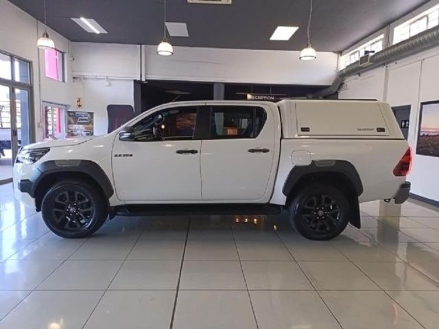 2022 Toyota Hilux 2.8 GD-6 Raised Body Legend 4x4 Auto Double-Cab, photo 5
