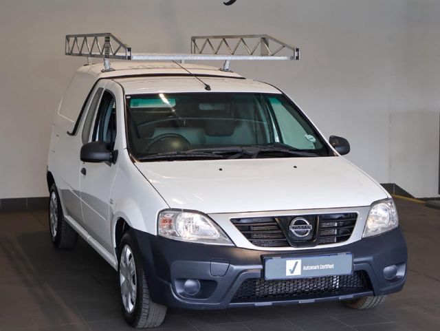 2022 Nissan NP200 1.6 A/C Safety Pack, photo 2
