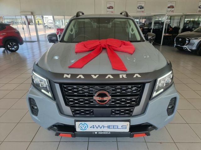 2026 Nissan Navara 2.5 DDTi PRO-2X Auto Double-Cab, photo 2