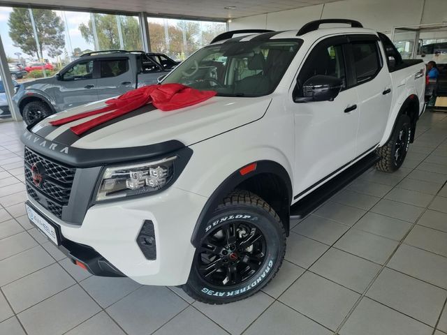 2026 Nissan Navara 2.5 DDTi PRO-2X Auto Double-Cab, photo 3