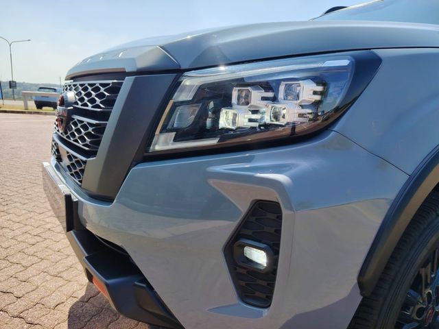 2026 Nissan Navara 2.5 DDTi PRO-2X Auto Double-Cab, photo 3