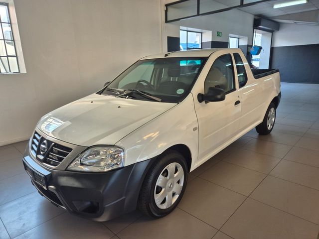 2019 Nissan NP200 1.6 A/C Safety Pack