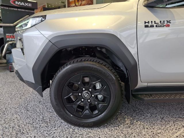 2026 Toyota Hilux 2.8 GD-6 RB Legend Auto Double-Cab (Mhev), photo 4