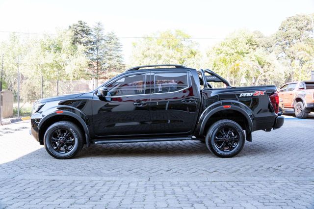 2024 Nissan Navara 2.5 DDTi PRO-2X Auto Double-Cab, photo 4