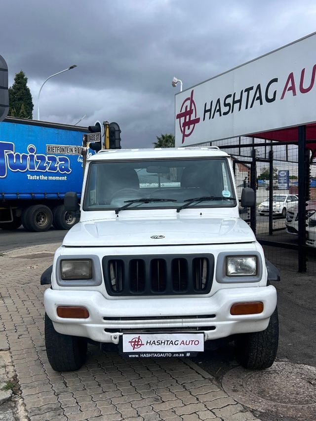 2022 Mahindra Bolero NEF Loader Single-Cab, photo 2