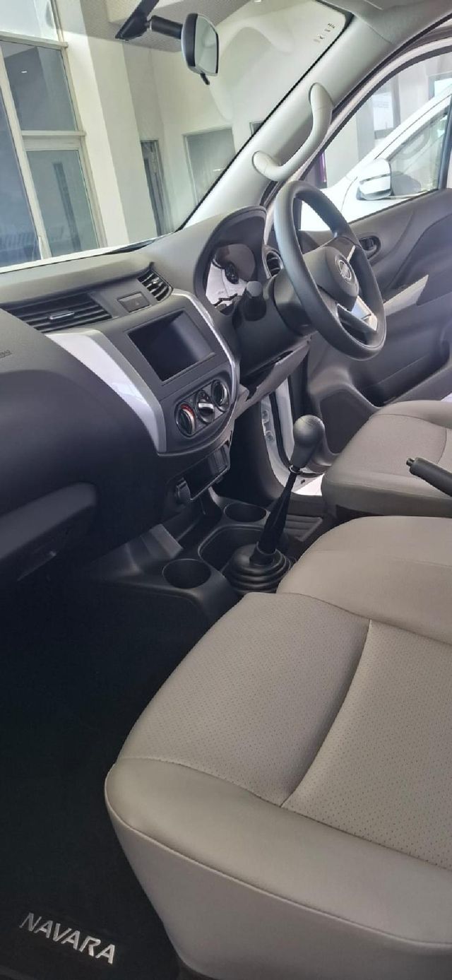 2026 Nissan Navara 2.5 DDTi XE Single-Cab, photo 2
