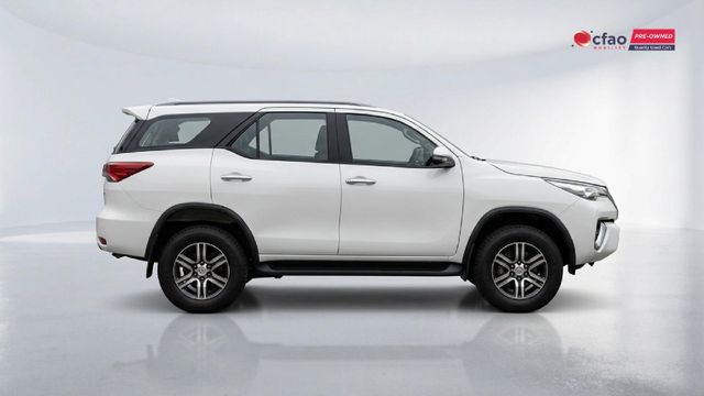 2017 Toyota Fortuner 2.4 GD-6 Raised Body, photo 3