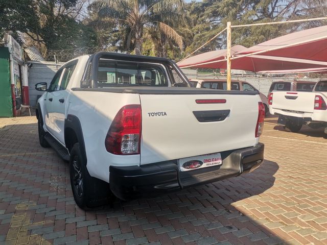 2019 Toyota Hilux 2.4GD-6 Raised Body SRX Double- Cab (Diesel, Manua, photo 4