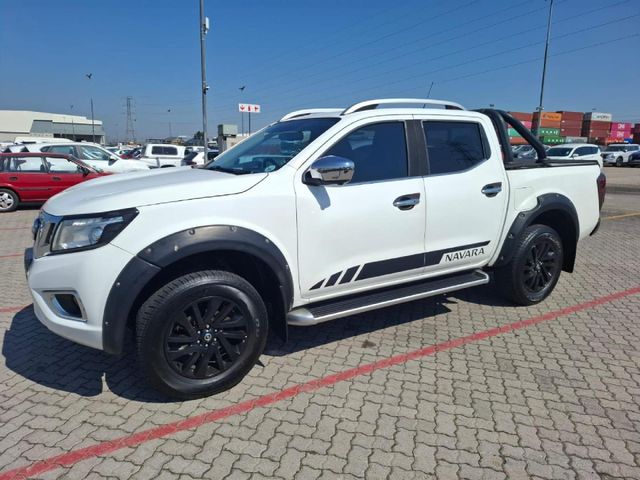 2019 Nissan Navara 2.3D LE Auto Double-Cab, photo 4