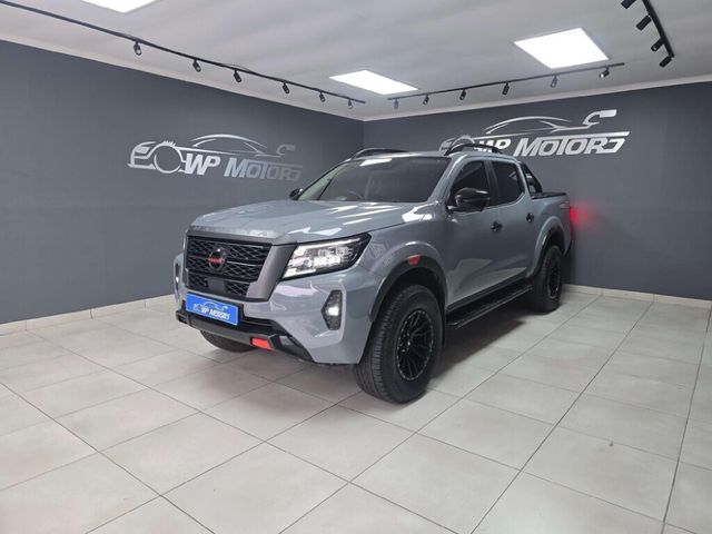 2021 Nissan Navara 2.5 DDTi PRO-4X 4X4 Auto Double-Cab, photo 3