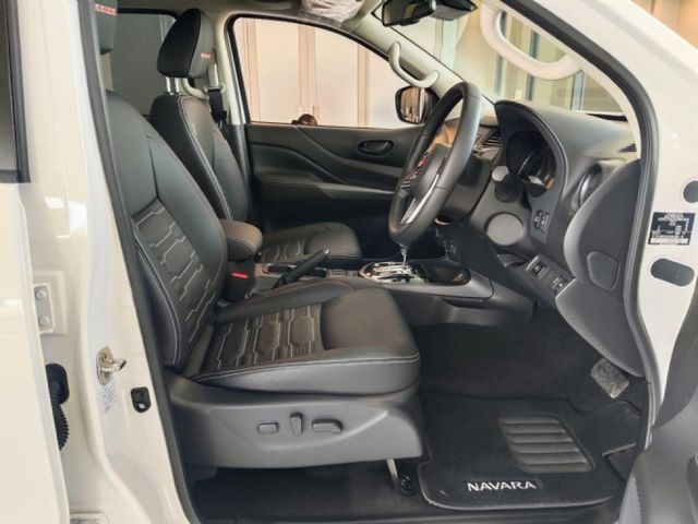 2026 Nissan Navara 2.5DDTi PRO-4X Warrior 4x4 Double-Cab Auto, photo 5