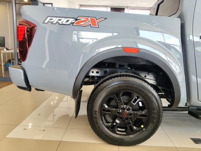 2026 Nissan Navara 2.5 DDTi PRO-2X Auto Double-Cab, photo 5