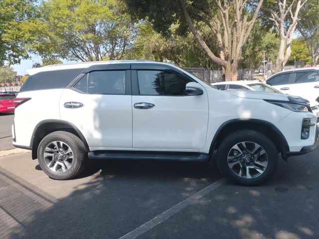 2024 Toyota Fortuner 2.4 GD-6 Raised Body Auto, photo 3