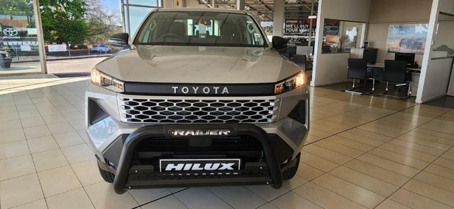 2026 Toyota Hilux 2.8 GD-6 RB SRX 4x4 Auto Double-Cab, photo 2