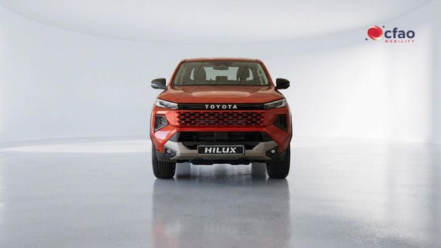 2026 Toyota Hilux 2.8 GD-6 RB Legend Auto Double-Cab (Mhev), photo 2