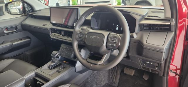 2026 Toyota Hilux 2.8 GD-6 RB Legend Auto Double-Cab (Mhev), photo 5