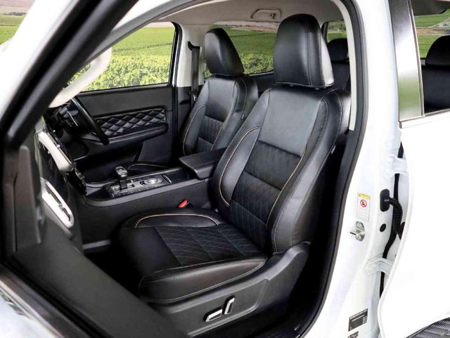 2024 GWM P-Series PV 2.0 TD LT 4x4 Auto Double-Cab, photo 4