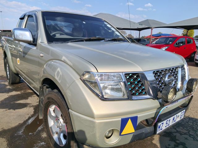 2010 Nissan Navara 2.5 dCi KingCab Diesel M/T 4X2, photo 3