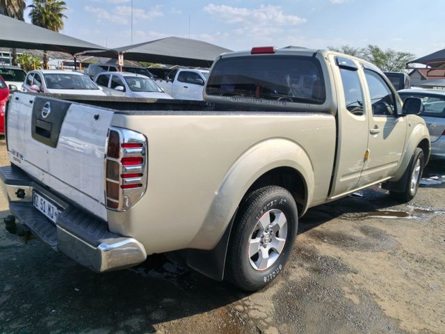 2010 Nissan Navara 2.5 dCi KingCab Diesel M/T 4X2, photo 5