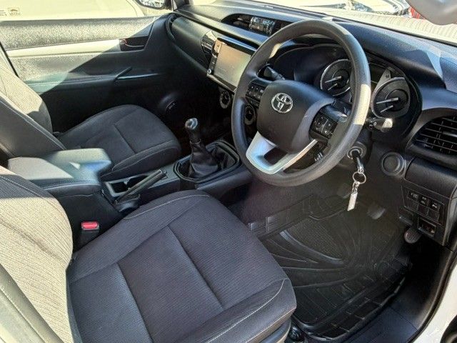 2022 Toyota Hilux 2.4 GD-6 Raider 4x4 Double-Cab, photo 4