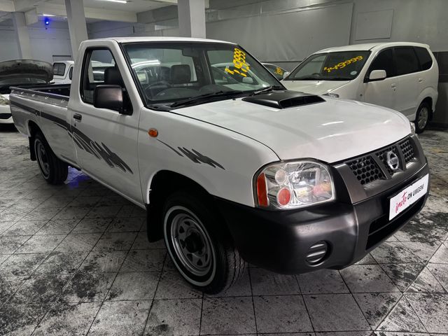 2013 Nissan NP300 2.5 TDi LWB SE Single-Cab