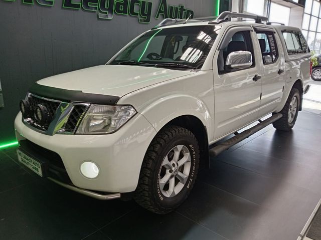 2013 Nissan Navara 2.5 dCi LE 4x4 Double-Cab, photo 2
