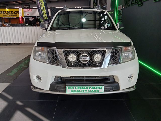 2013 Nissan Navara 2.5 dCi LE 4x4 Double-Cab, photo 5