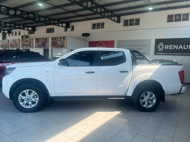 2025 Nissan Navara 2.5 DDTi SE Plus Auto Double-Cab, photo 4