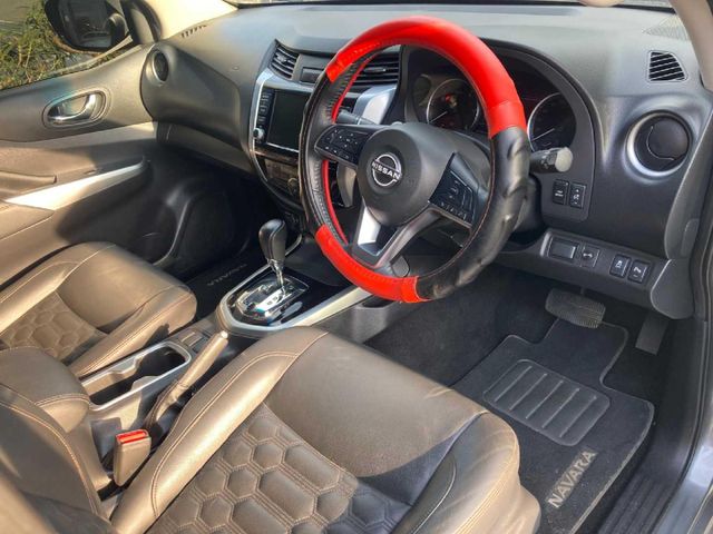 2025 Nissan Navara 2.5 DDTi LE Plus Auto Double-Cab, photo 4