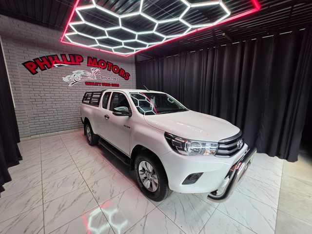 2017 Toyota Hilux 2.4 GD-6 Raised Body SRX Extended Cab