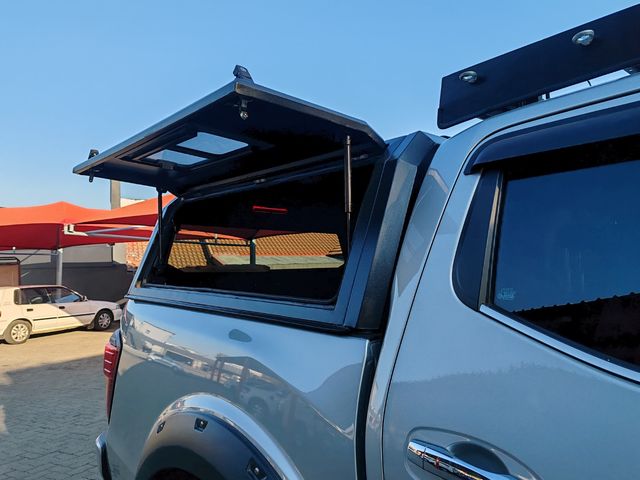 2021 Nissan Navara 2.5 DDTi LE Plus 4X4 Auto Double-Cab, photo 5