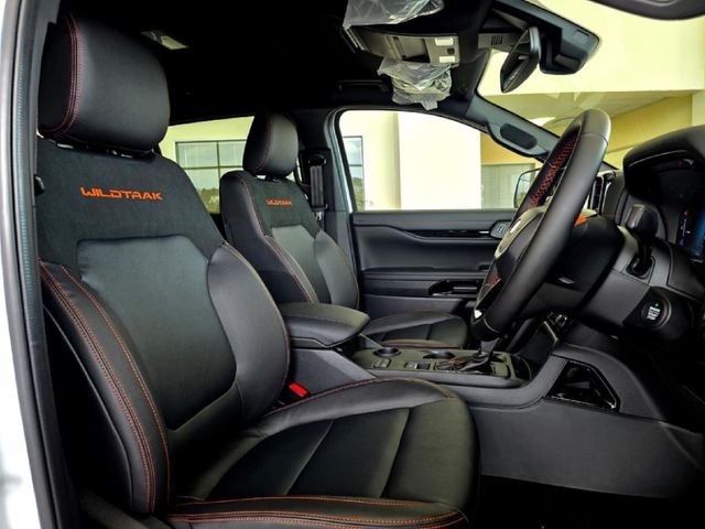 2026 Ford Ranger 2.3 Wildtrak Auto Double-Cab, photo 3