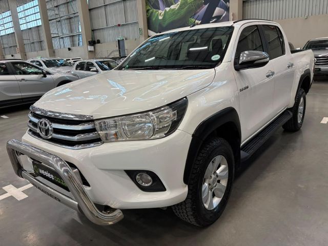 2016 Toyota Hilux 2.8 GD-6 Raider 4x4 Double-Cab Auto, photo 3