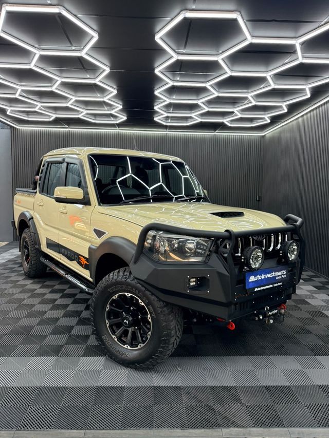 2023 Mahindra Pik Up 2.2 mHawk S11 Dawn 4x4 Auto Double-Cab