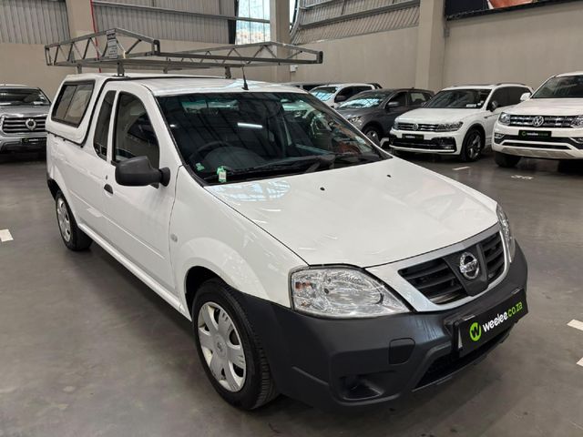 2020 Nissan NP200 1.6 A/C Safety Pack