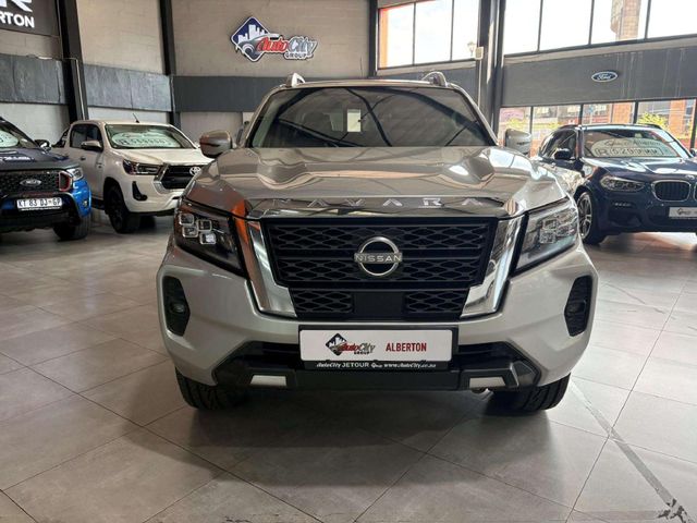 2024 Nissan Navara 2.5 DDTi LE 4X4 Double-Cab, photo 2