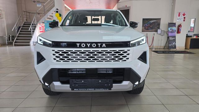 2026 Toyota Hilux 2.8 GD-6 Raider 4x4 Auto Double-Cab, photo 2