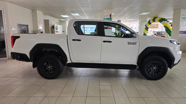 2026 Toyota Hilux 2.8 GD-6 Raider 4x4 Auto Double-Cab, photo 4
