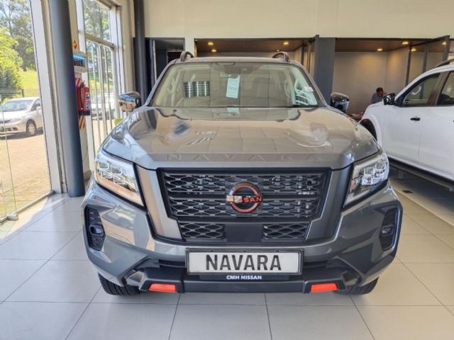 2026 Nissan Navara 2.5 DDTi PRO-4X 4X4 Auto Double-Cab, photo 2
